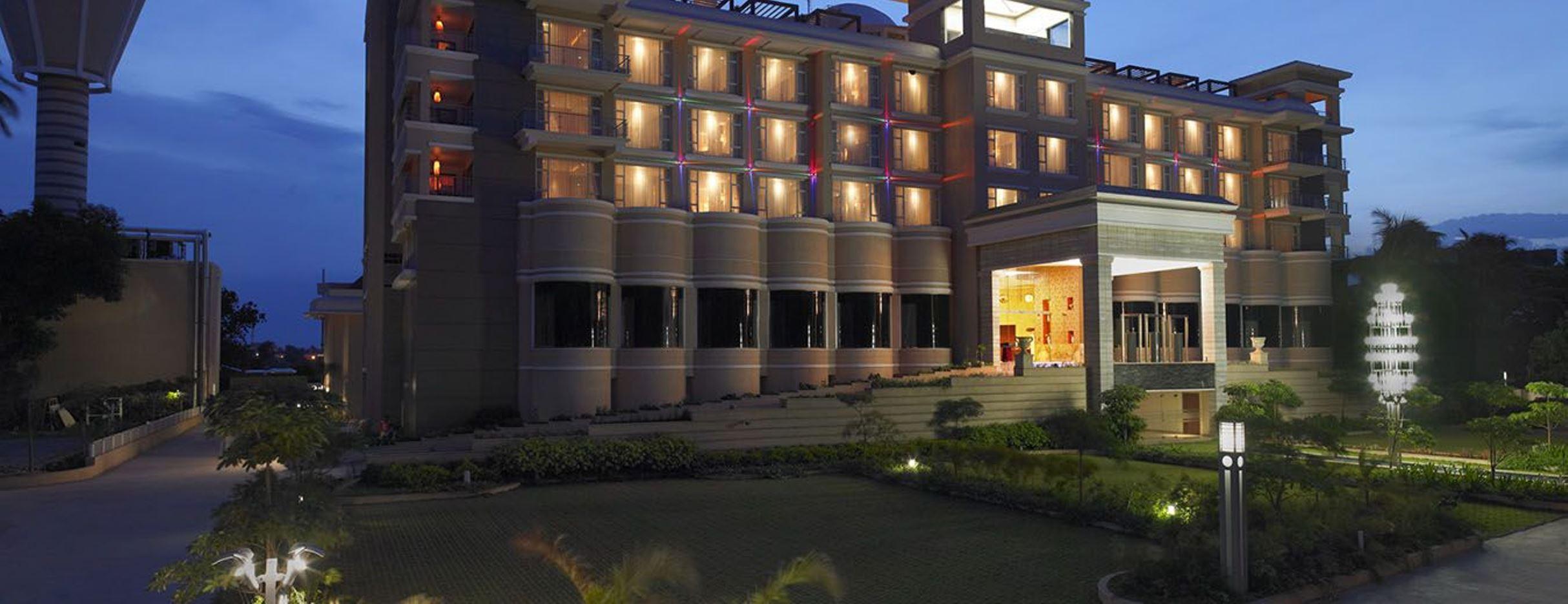 Royal Orchid Central Kireeti-Hampi Hospet Exterior foto