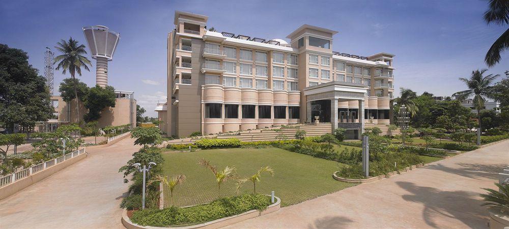 Royal Orchid Central Kireeti-Hampi Hospet Exterior foto